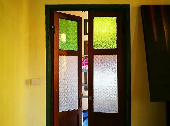 A Day In A Life & Gallery Hostel