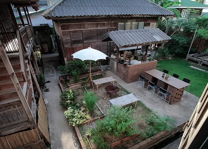 Hostel A Day In A Life & Gallery Bangkok
