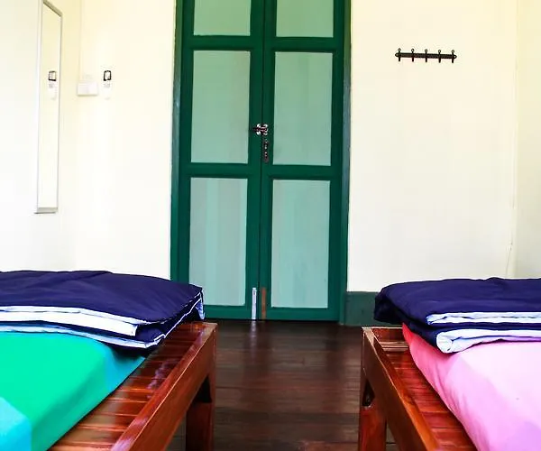 A Day In A Life & Gallery Hostel Bangkok